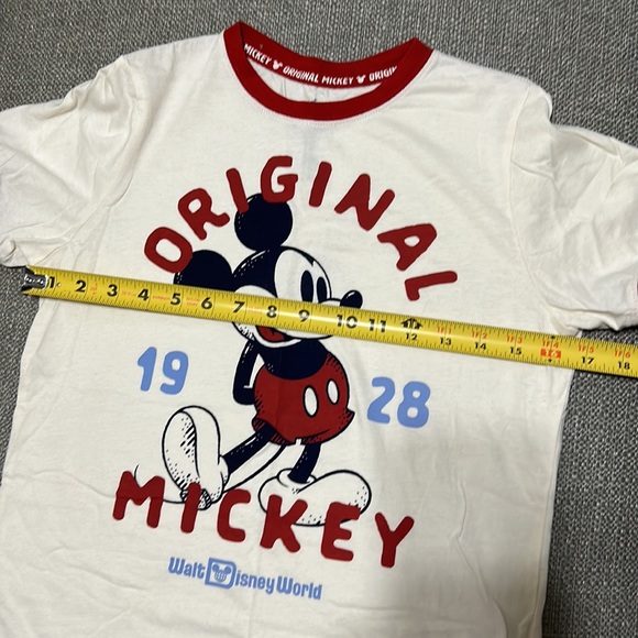 Disney T shirt - Picture 4 of 5